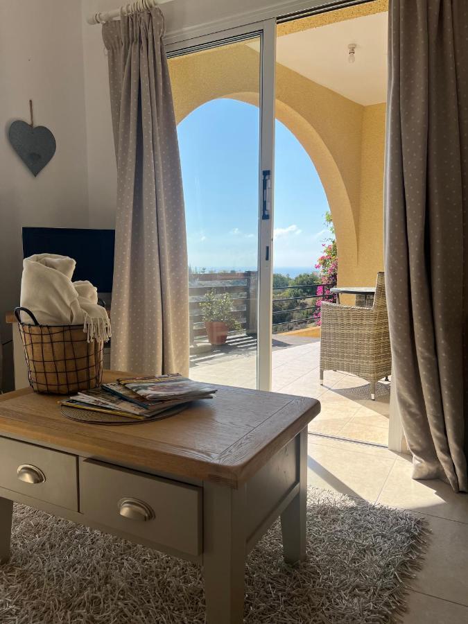 Hillview Apartment Peyia Buitenkant foto