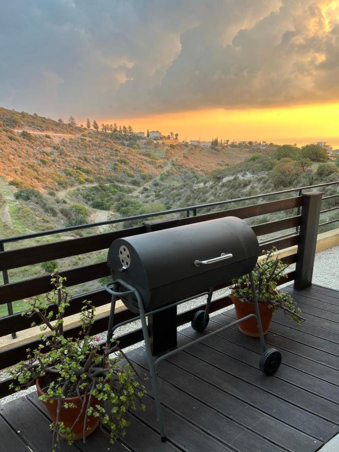 Hillview Apartment Peyia Buitenkant foto